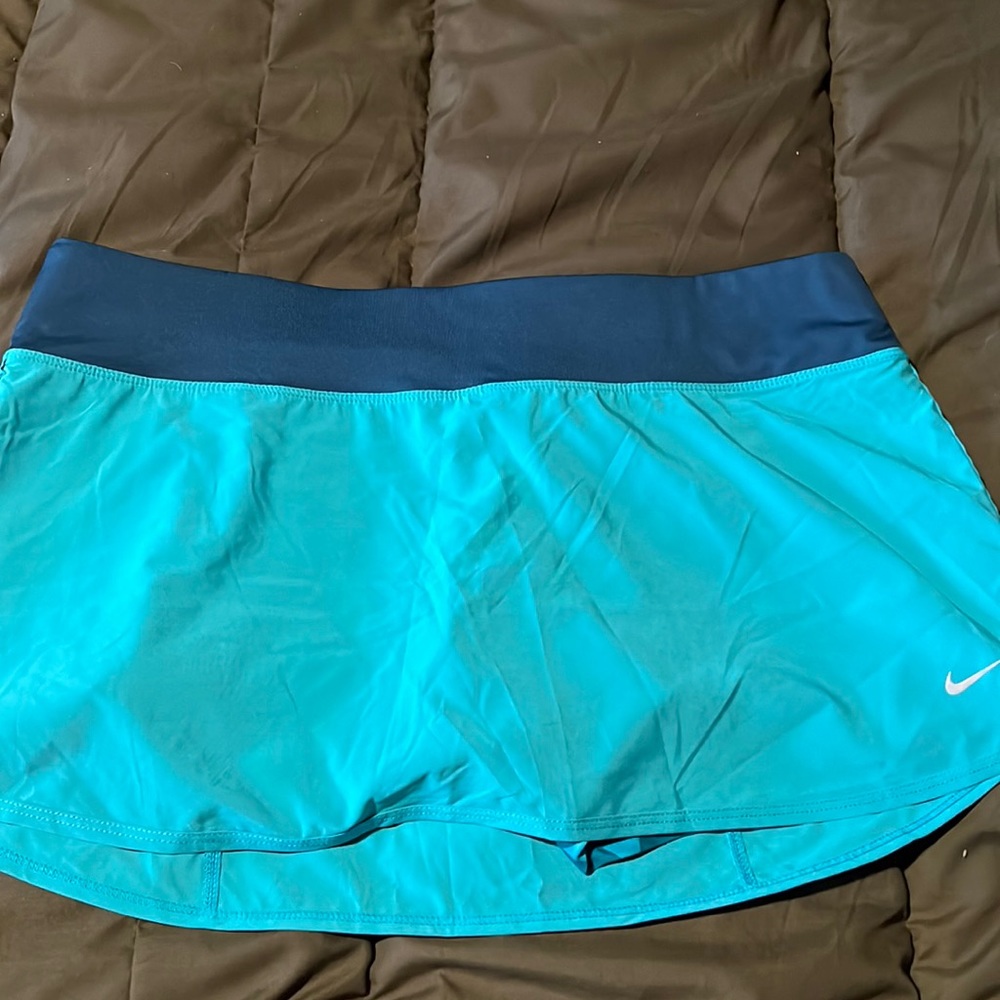 NWT Nike DRI-FIT skirt with shorts Teal